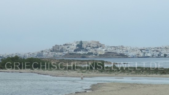 Agios Georgios - Blick auf Naxos Stadt