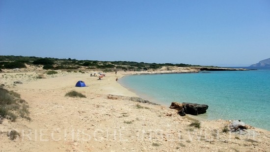 Platia Pounta Strand - bersicht